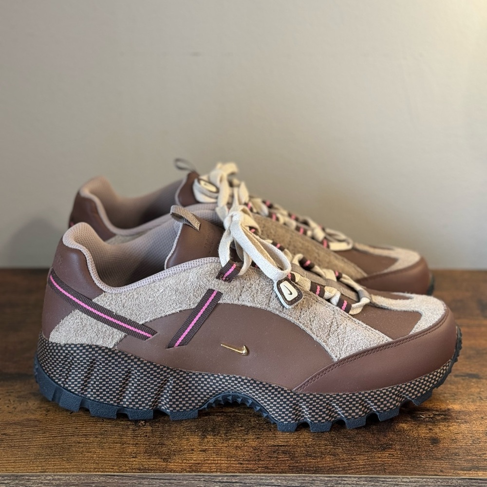Jacquemus x Nike Humera LX Brown 9.5 - Picture 2 of 8